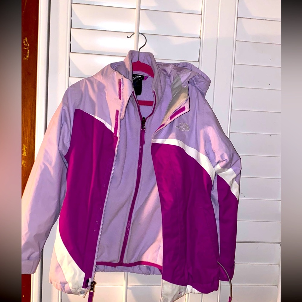 North Face Girls Parka plus matching fleece jacket. Size 7/8